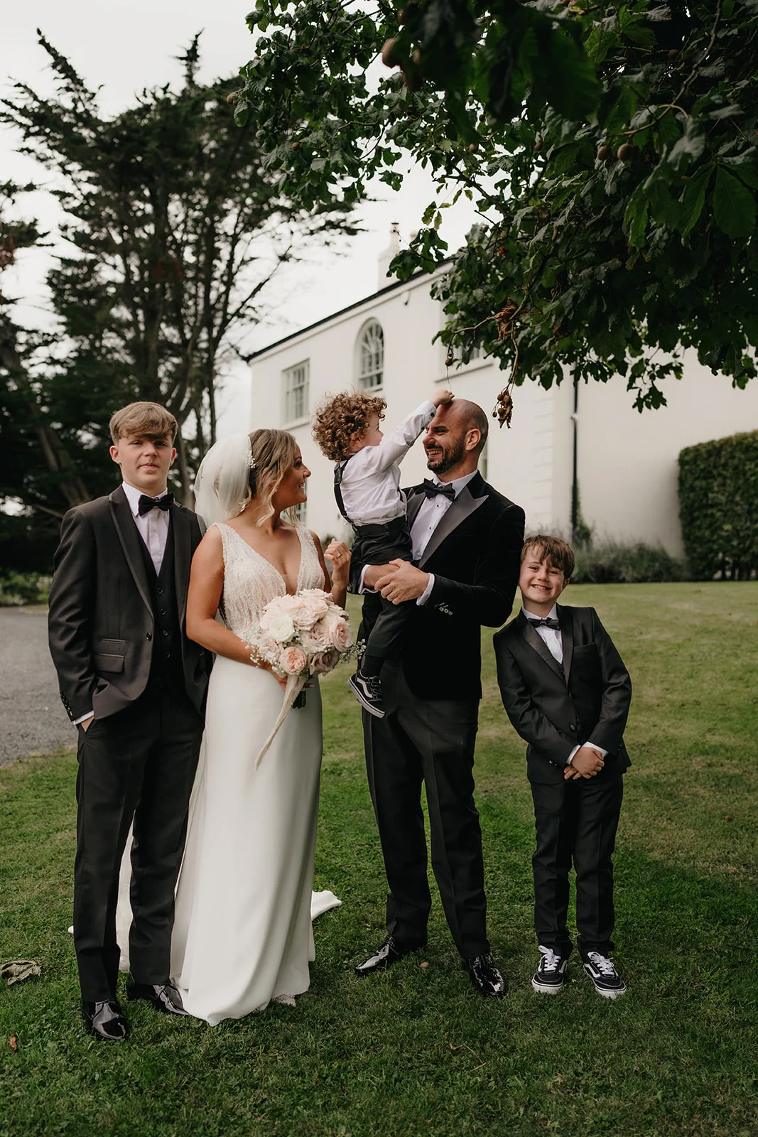 Lynsay and Diarmuid wedding photo 16
